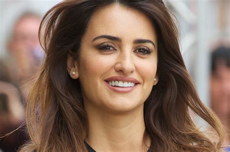 <strong>Cruz</strong> will be one of many Hollywood starlets that have taken o. . Penelope cruz topless